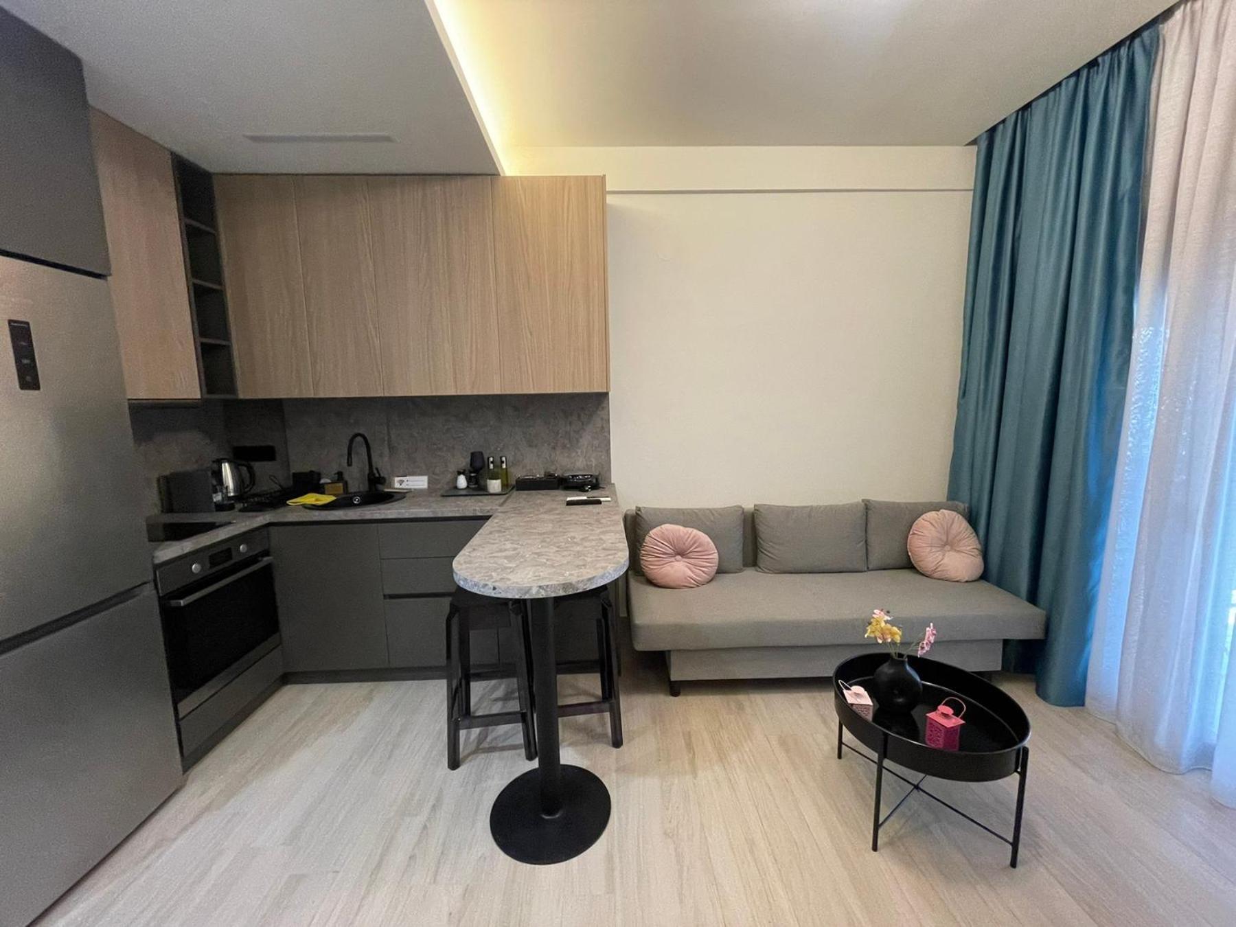 Jk Luxury Apartments Néa Khilí Exterior photo